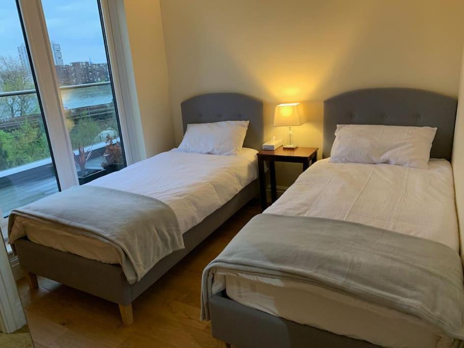 Thames View Apartment, Imperial Wharf Londyn Zewnętrze zdjęcie