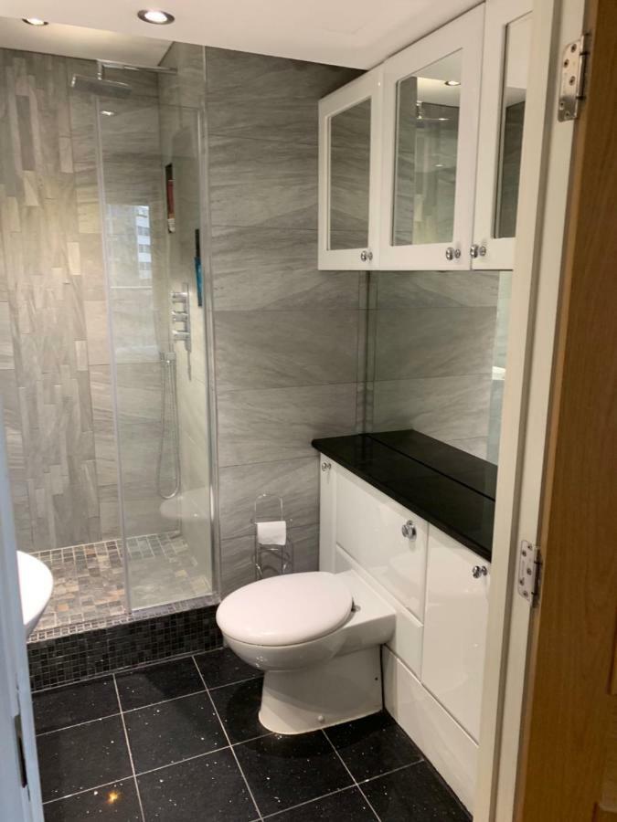 Thames View Apartment, Imperial Wharf Londyn Zewnętrze zdjęcie